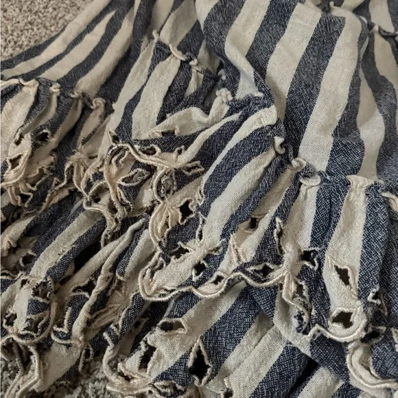 Rococo Sand Backless Striped Dress - Picture 5 of 5